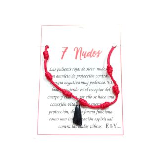 Pulsera roja de siete nudos y mano negra