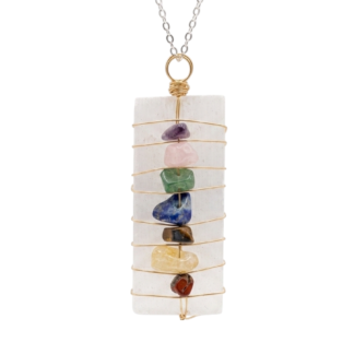 Colgante de Selenita y piedras de los 7 chakras